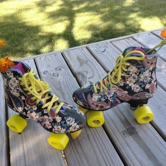 Decorative Roller skates - Picture 3 of 7